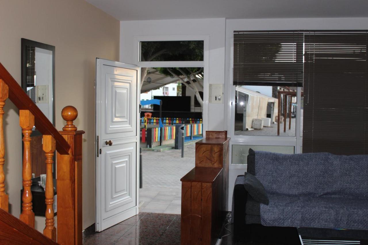 La Orilla House